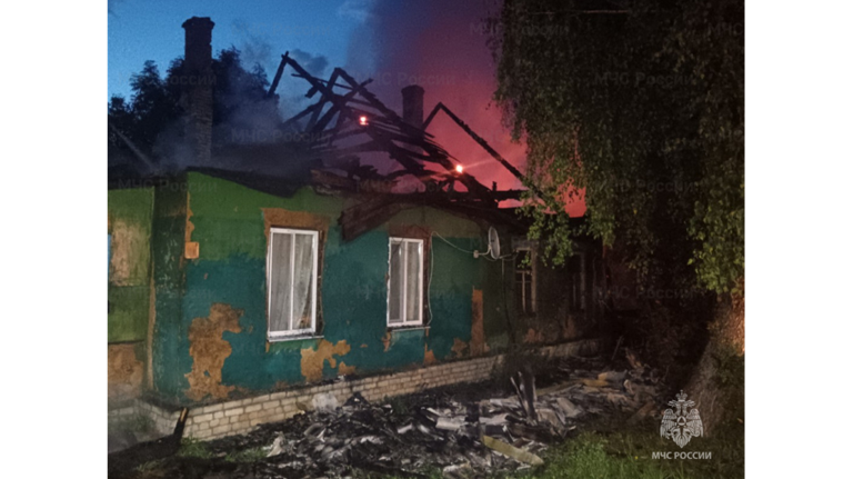 В Злынковском районе 46-летний мужчина получил ожоги при пожаре 