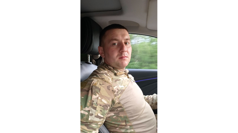 Суражский район прощается с погибшим в зоне СВО Олегом Янченко