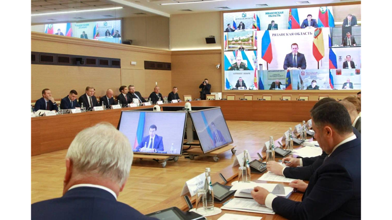 Брянский губернатор доложил полпреду президента в ЦФО о поддержке участников СВО
