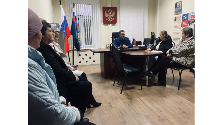 В Севске школьное питание обсудили на встрече родителей с прокурором