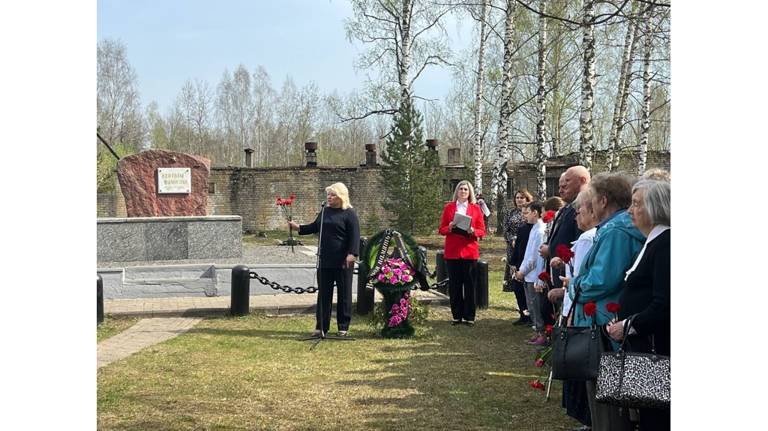 В Фокинском и Володарском районах Брянска почтили память узников фашистских концлагерей