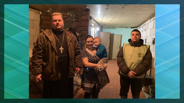 В Сельцо священник и добровольцы посетили семьи участников СВО