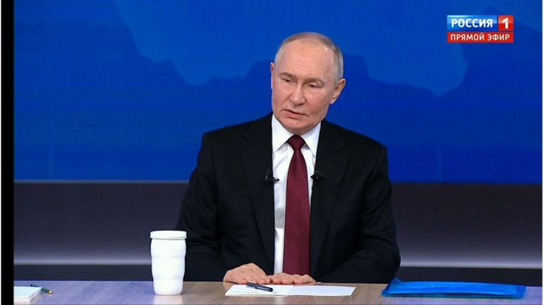 Владимир Путин рассказал о помощи жителям приграничных регионов Владимир Путин рассказал о помощи жителям приграничных регионов
