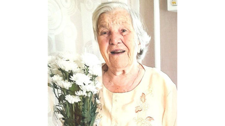 Жительница Новозыбкова Зинаида Трошина отметила 95-летие