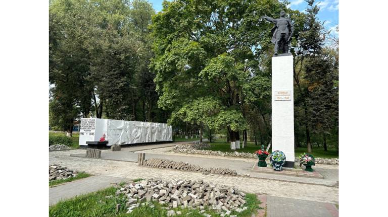 В Бежицком районе Брянска началось благоустройство сквера Металлургов