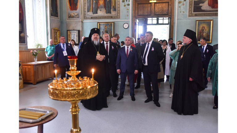 Главы Брянщины и Гомельщины помолились о мире и процветании славянских народов Главы Брянщины и Гомельщины помолились о мире и процветании славянских народов