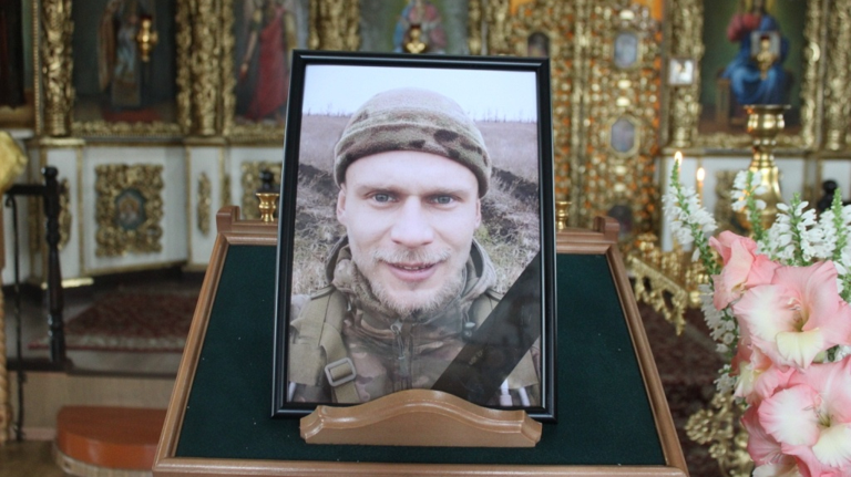 В Мглинском районе простились с бойцом СВО Алексеем Мелеховым