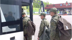 Из украинского плена вернулась группа молодых российских бойцов