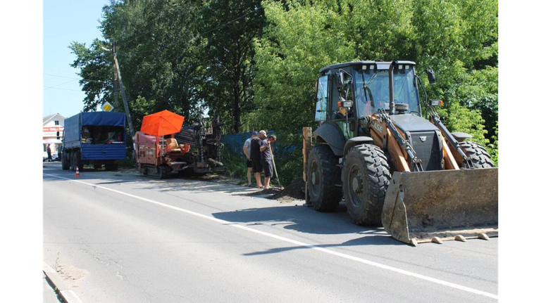 В Стародубе при капремонте водопровода применяют буровую установку