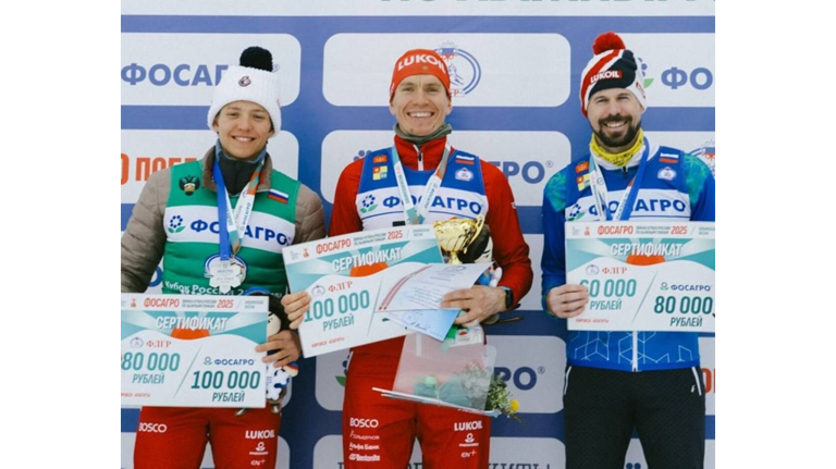 Брянский лыжник Большунов выиграл гонку на финале Кубка России