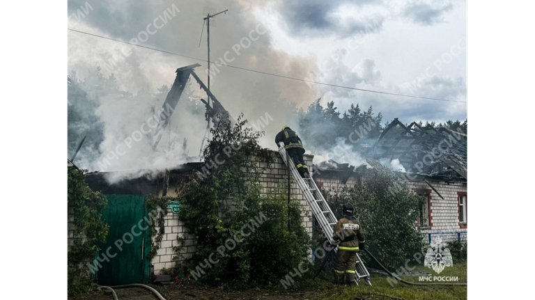 В Клинцах сгорел жилой дом: погибла 65-летняя женщина