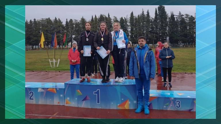 Юлия Кулагина из Брянска взяла золото на всероссийском турнире по метаниям