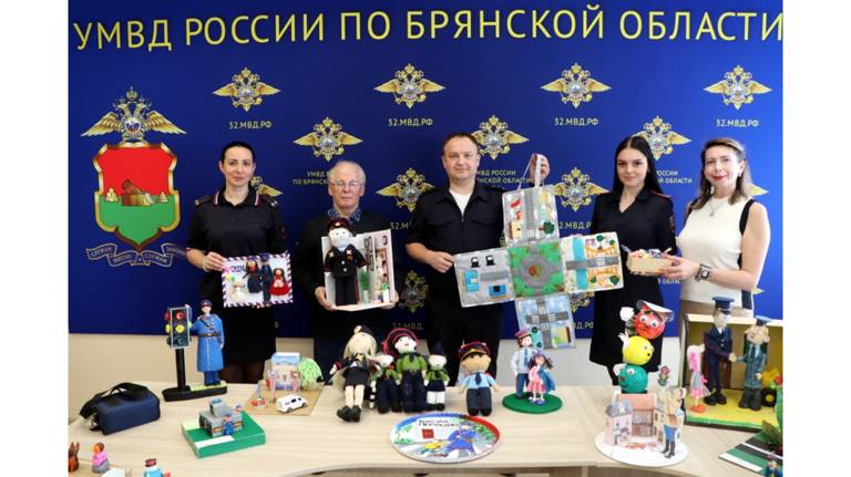 Подведены итоги конкурса «Полицейский Дядя Стёпа» в Брянской области