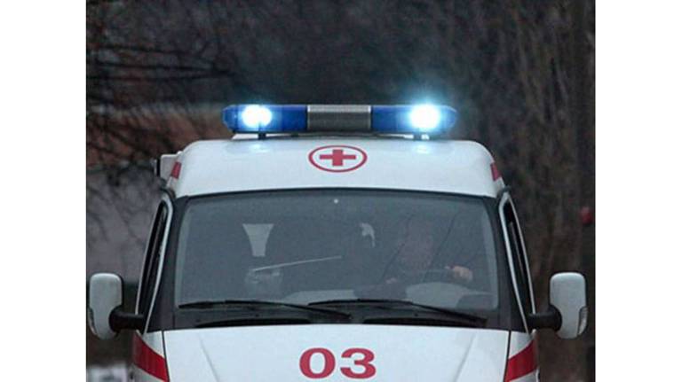 В Брянске водитель иномарки сломал руку 74-летней пенсионерке