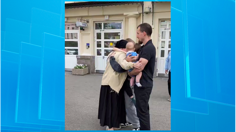 Из клиники Доктора Рошаля выписали пострадавших при теракте в Брянской области детей