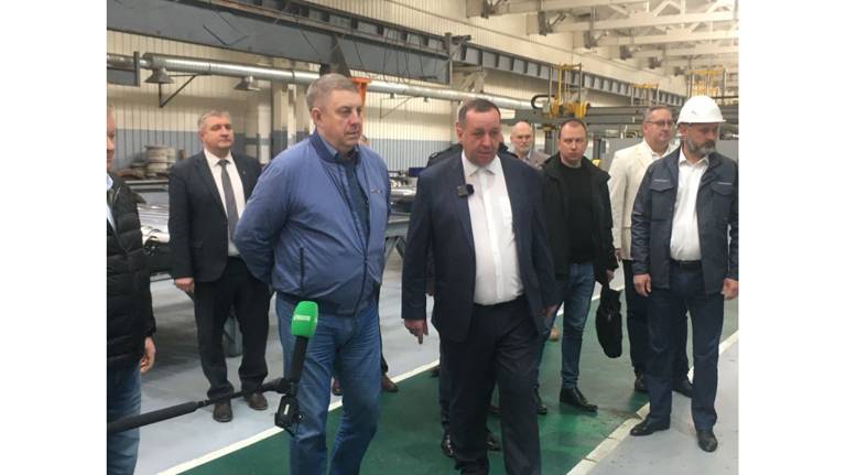 Машиностроительный завод в Новозыбкове не дали растащить по кускам - Богомаз