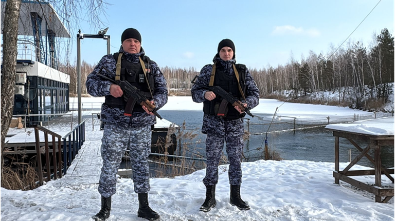 В Брянске росгвардейцы помогли почувствовавшему себя плохо сторожу охраняемого объекта