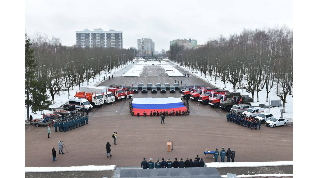 Богомаз и Денисов передали новую технику брянскому МЧС