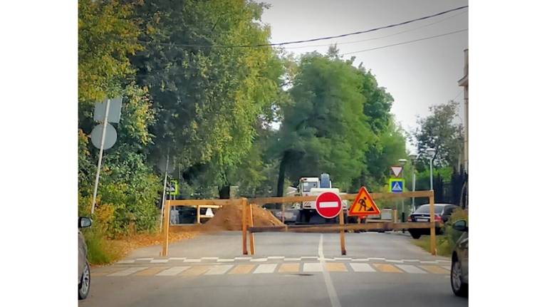 В Клинцах до 1 октября закроют движение на пересечении проспекта Ленина и улицы Парижской Коммуны
