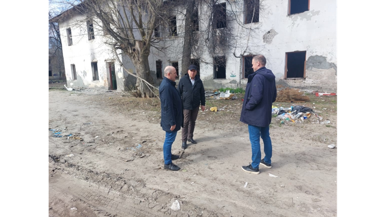 В Брянске снесут аварийные дома и постройки на проспекте Московском