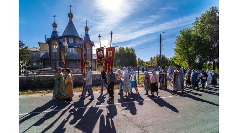 Престольное торжество отметил храм в честь Рождества Пресвятой Богородицы города Фокино