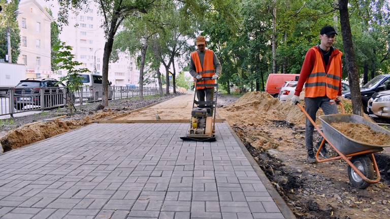 В Жуковке новый тротуар соединит три улицы