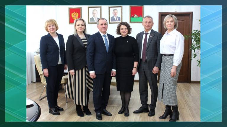 Брянск посетила делегация из Брянки Луганской Народной Республики