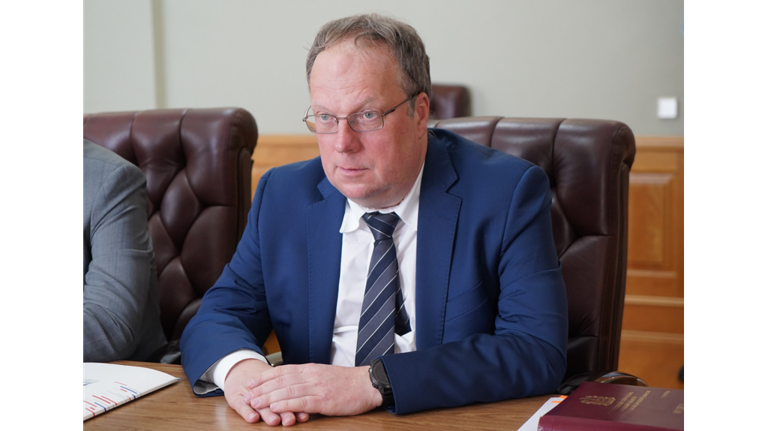 В Брянск прибыл замсекретаря Общественной палаты РФ Владислав Гриб