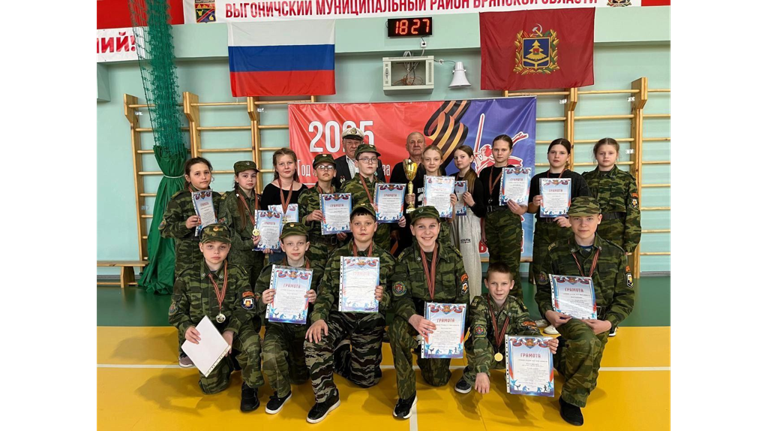 Выгоничские кадеты заняли 1 место на конкурсе «Смотра строя и песни. Марш Победителям»