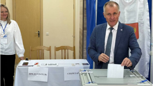 Мэр Брянска на выборах губернатора проголосовал за сильную власть
