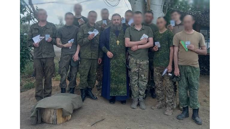 Брянский священник посетил воинов на передовой специальной военной операции