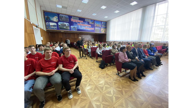 В Брянске прошёл молодёжный форум «Доброволец — это стиль жизни»