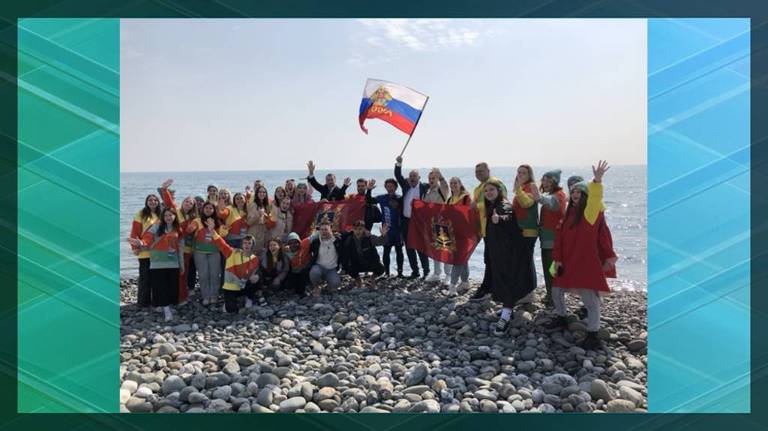 Брянские волонтёры вернулись с фестиваля молодёжи, который проводился в Сочи