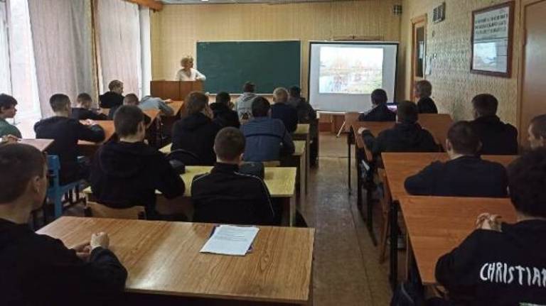 Студенты новозыбковского сельхозтехникума побывали на виртуальной экскурсии по старому городу