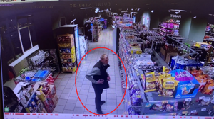 Брянец вынес из магазинов продукты на 54 тысячи рублей