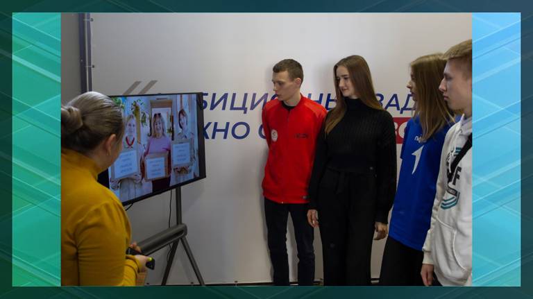 В брянском Штабе общественной поддержки прошла интерактивная выставка