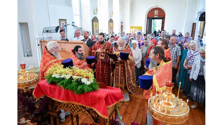 Борисо-Глебский храм села Госома Брянского района отметил престольное торжество