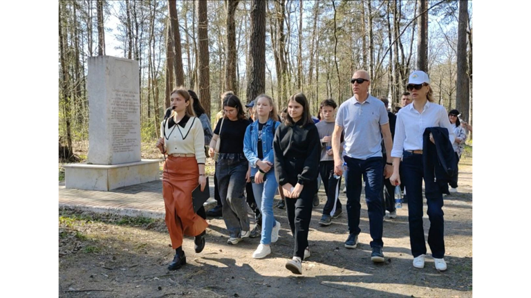 Подопечные брянского благотворительного фонда «Мирослава» посетили Партизанскую поляну