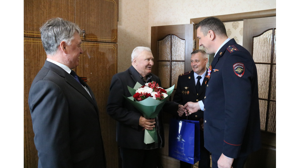 В Брянске ветерану МВД вручили памятную медаль