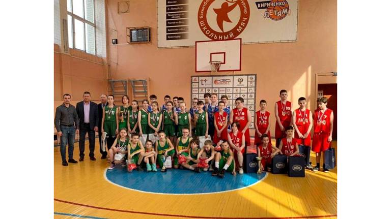В Брянске прошли турниры по баскетболу и настольному теннису памяти погибших воинов
