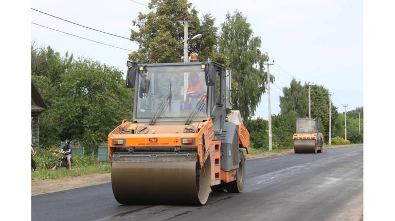 По дорожному нацпроекту в Брянской области отремонтируют участок дороги Стародуб-Нижнее
