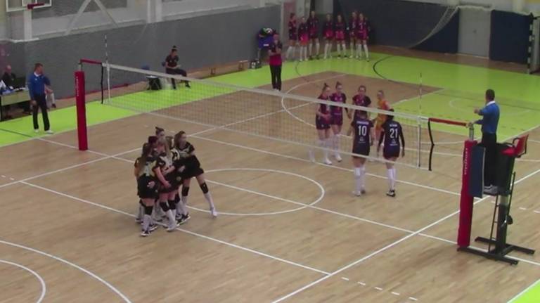 Брянские волейболистки проиграли клубу из Череповца со счетом 1:3