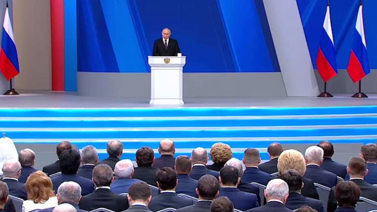Президент Путин сделал первые заявления в ходе Послания Федеральному Собранию