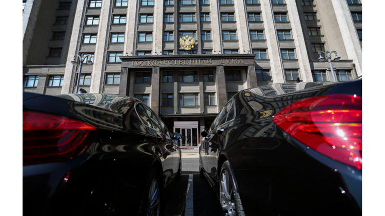 Госдума рассмотрит увеличение пошлин на ряд услуг для автомобилистов