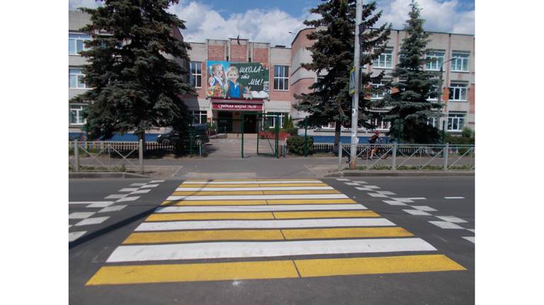 В Брянске по нацпроекту продолжается капремонт дорог к школам