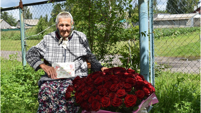Брянская труженица тыла Ольга Ярославцева отметила 95-летний юбилей