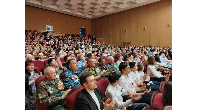 В школе искусств имени Николаевой в Брянске завершился патриотический фестиваль