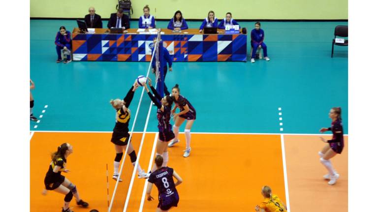 В финале Высшей лиги «Б» брянские волейболистки проиграли третий матч подряд
