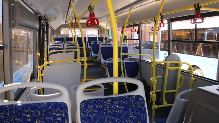 Брянцев призвали не открывать люки и форточки при работе кондиционера в автобусах