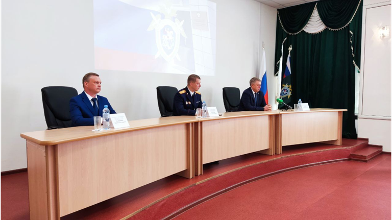 Брянский губернатор пожелал успехов новому главе регионального СУ СК РФ 